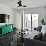 Paulmarie Duplex Ocean View Apartment *