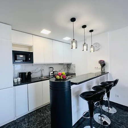 Paulmarie Duplex Ocean View Апартаменты